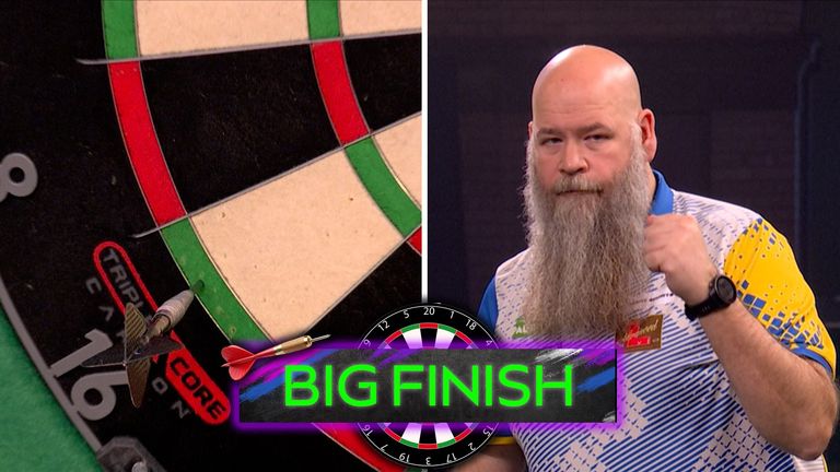 A spectacular 146 finish from Andreas Harrysson saw him move level at 1-1 with Ross Smith in the third set.