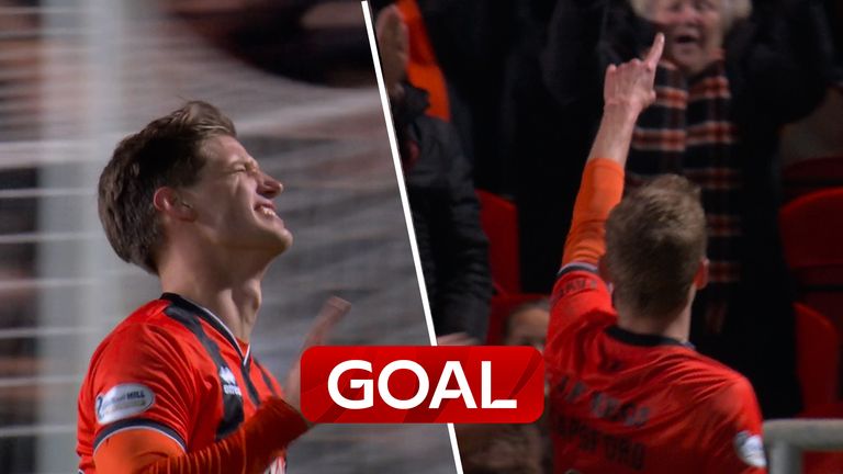 Watch Dundee United score two goals in three minutes to lead Celtic 2-1!