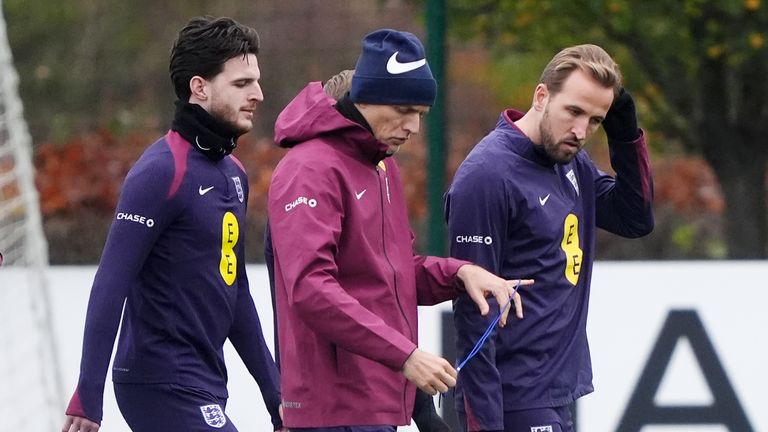 England are set to rethink their plans for their base at the World Cup as they ponder over venue hopping during the tournament