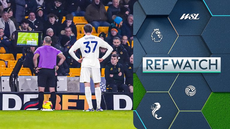 नॉटिंघम फ़ॉरेस्ट बनाम वोल्व्स रेफरी घड़ी