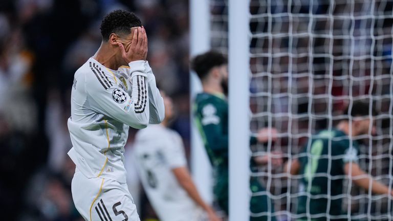 Real Madrid's Jude Bellingham reacts after a missed chance during the Champions League soccer match between Real Madrid and Manchester City on Wednesday, December 10, 2025 in Madrid, Spain. (AP Photo/Manu Fernandes)