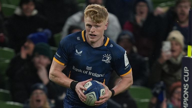 Leinster's Tommy O'Brien scores a try