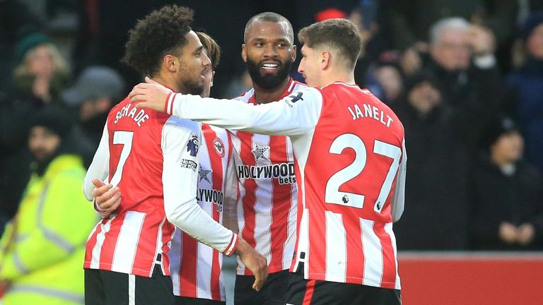 Igor Thiago celebrates with his team-mates after Brentford take a 2-0 lead against Bournemouth via a Djordje Petrovic own goal