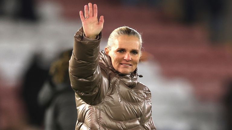 घाना पर इंग्लैंड की जीत मैनेजर के रूप में सरीना विगमैन की 51वीं जीत थी