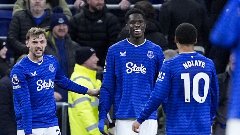 Everton's Thierno Barry celebrates scoring his sides second goal 
