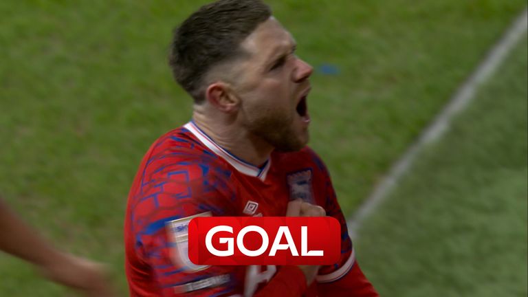 Wes Burns slots in a low side footed shot into the bottom corner of Coventry's net after well-weighted pass from Marcelino Nunez. 