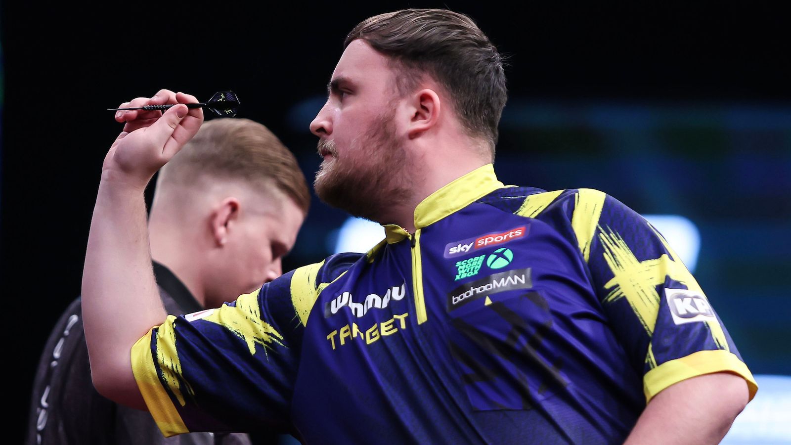 Winmau World Masters darts: Luke Littler survives huge scare against Mike De Decker as Luke Humphries makes strong start