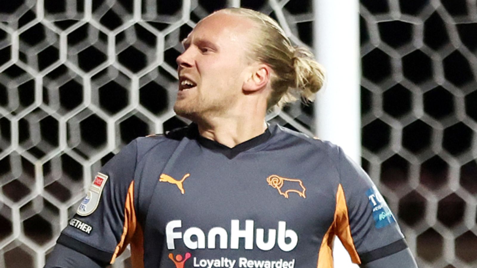 Bristol City 0-5 Derby County: Rams run riot at Ashton Gate to move into Championship play-offs