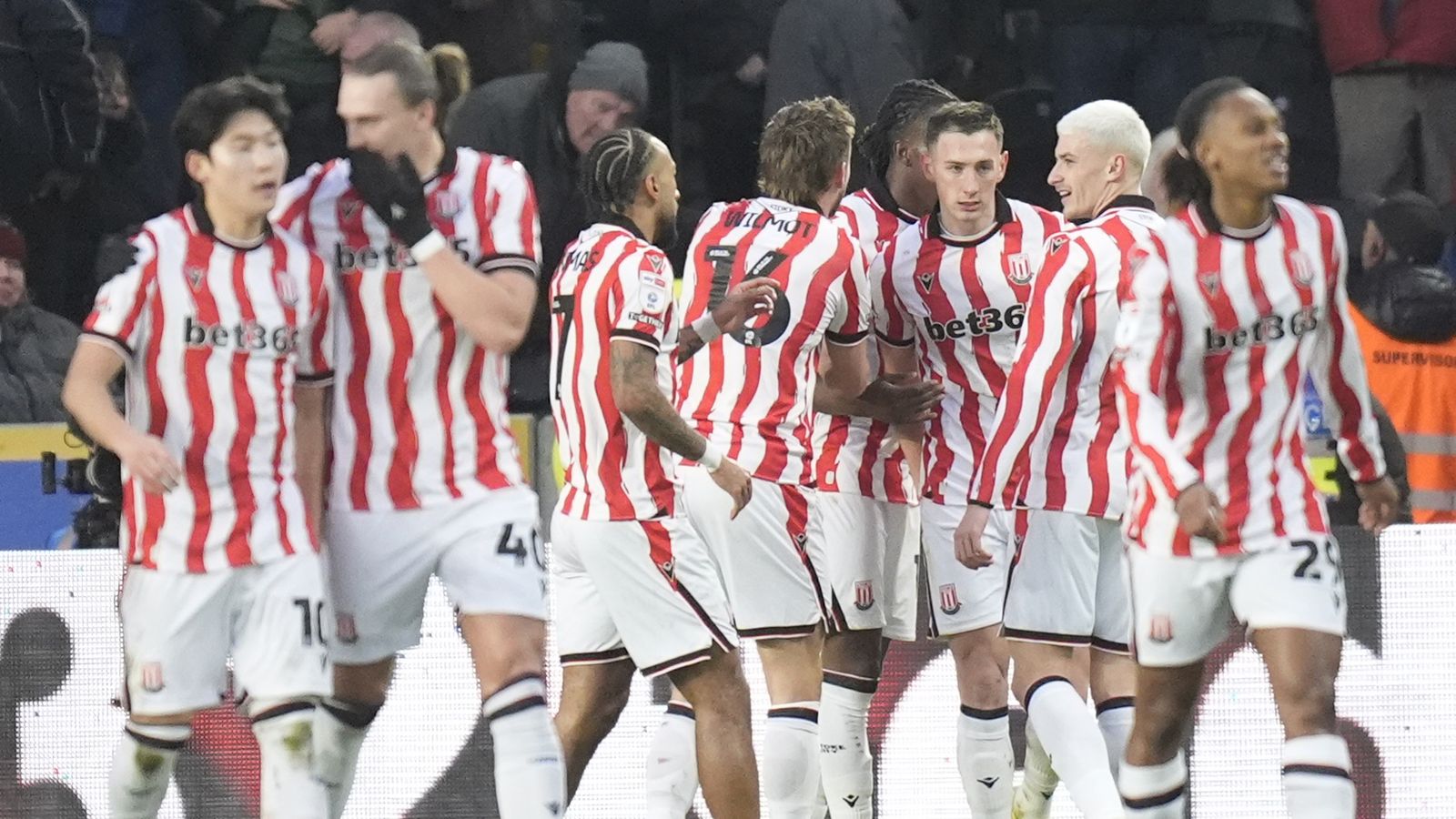 Hull City 0-1 Stoke City: Robert Bozenik earns narrow win for Potters