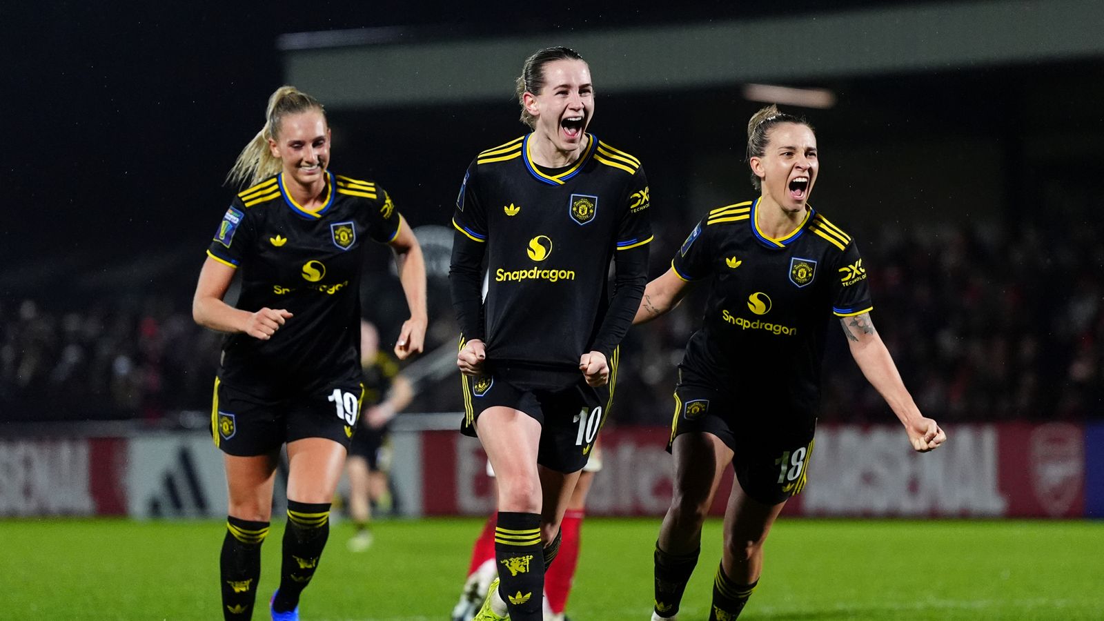 Arsenal 0-1 Man Utd: Elisabeth Terland's goal sends Red Devils through to first League Cup final