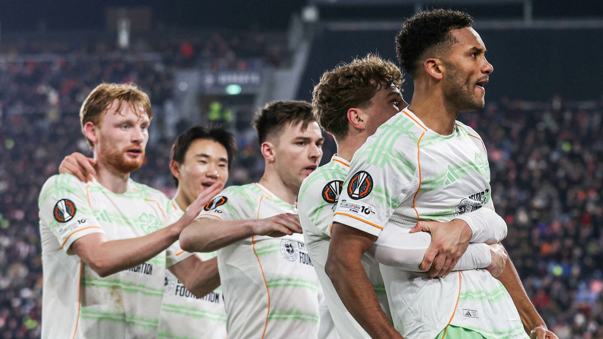 Ten-man Celtic survive Bologna fightback to take vital Europa League point