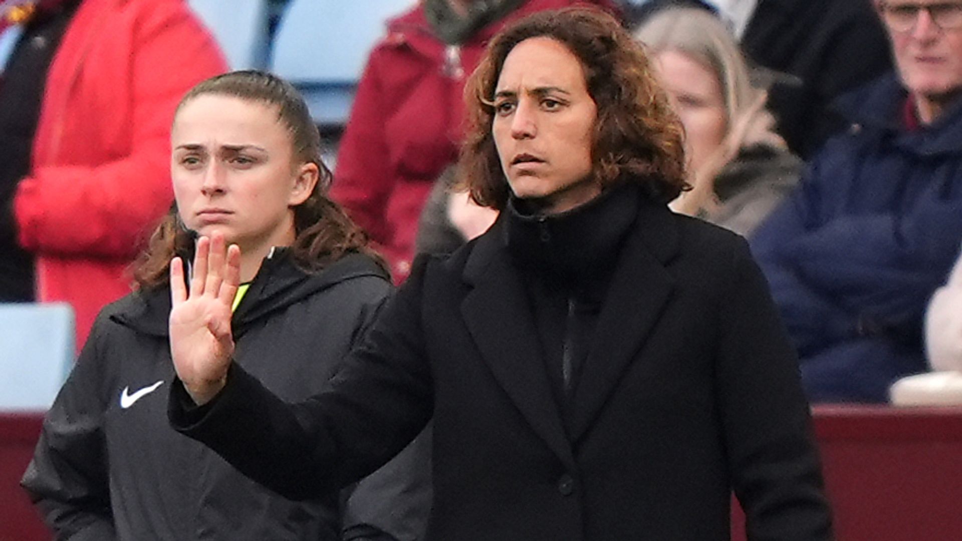 WSL latest: Arroyo leaves Aston Villa