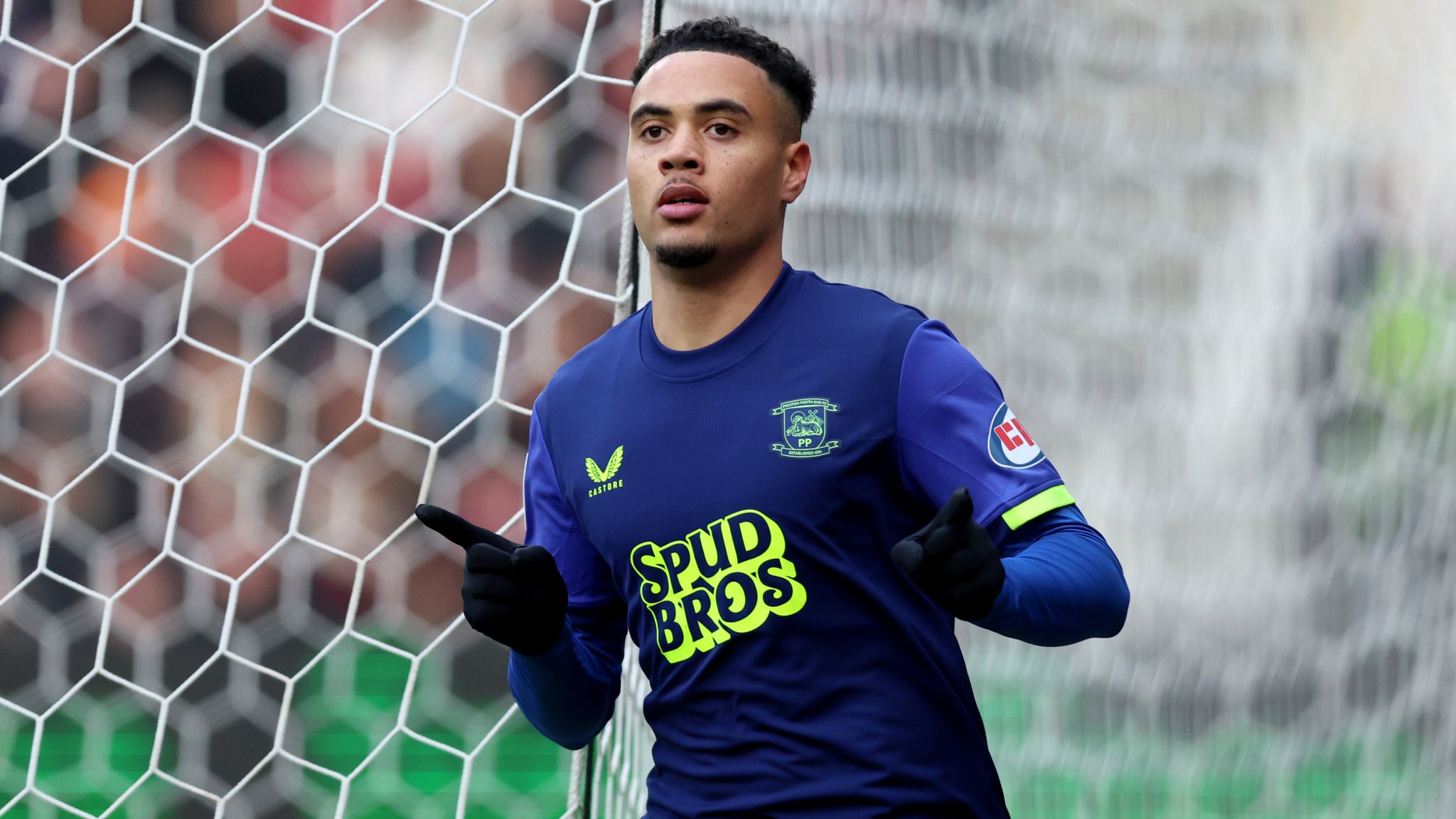 Bristol City 0-2 Preston North End: Lewis Dobbin and Alfie Devine score in victory