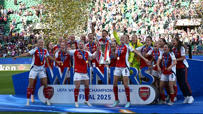 Arsenal beat Barcelona 1-0 to in the 2025 Women's Champions League