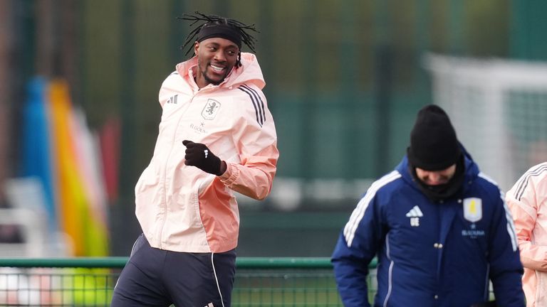 Tammy Abraham in training for Aston Villa with Unai Emery