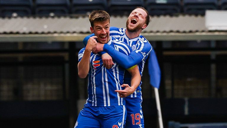 KILMARNOCK, SCOTLAND - JANAURY 31: Kilmarnock's Brad Lyons (L) celebrates scoring to make it 1-0 with teammate Bruce Anderson during a William Hill Premiership match between Kilmarnock and Aberdeen at the BBSP Stadium Rugby Park, on Janaury 31, 2026, in Kilmarnock, Scotland. (Photo by Craig Williamson / SNS Group)
