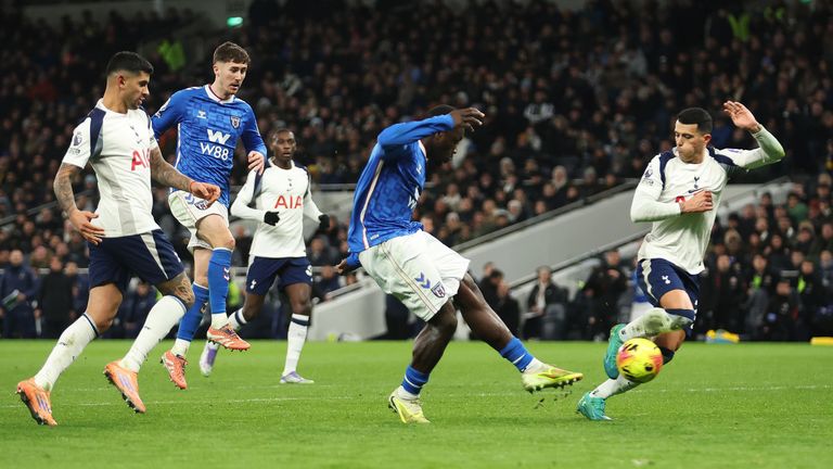 Brian Brobbey levels for Sunderland