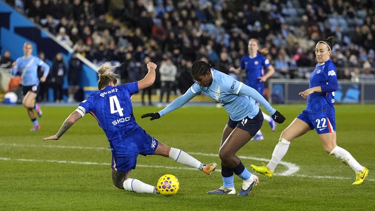 El Manchester City intenta encontrar el empate ante el Chelsea