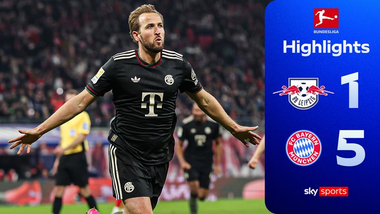 Harry Kane of FC Bayern Munich celebrates scoring his team's second goal during the Bundesliga match between RB Leipzig and FC Bayern München at Red Bull Arena