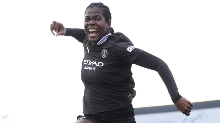 Khadija Shaw celebrates after giving Man City a 2-1 lead against London City Lionesses