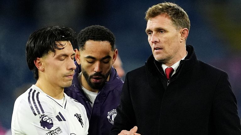 Darren Fletcher and Lisandro Martinez at full-time after Man Utd drew with Burnley