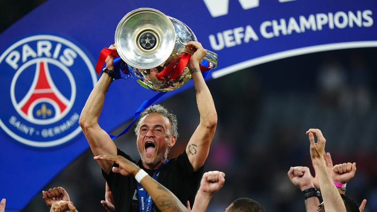 Jamie Carragher asesoró a Luis Enrique para el puesto del Manchester United