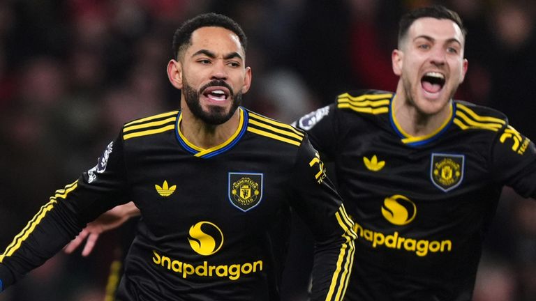 Matheus Cunha celebrates after scoring to earn Manchester United a 3-2 win at Arsenal