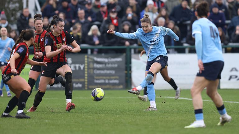 Miedema wrapped up a comprehensive victory for the WSL leaders