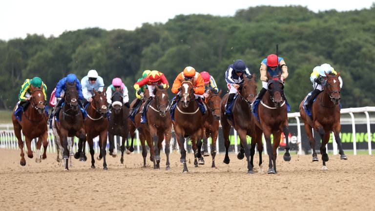 Newcastle hosts action on the all-weather