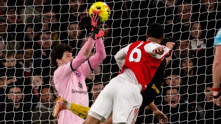 Senne Lammens denies Gabriel