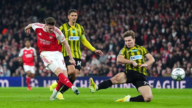 Arsenal's Viktor Gyokeres scores their side's first goal of the game