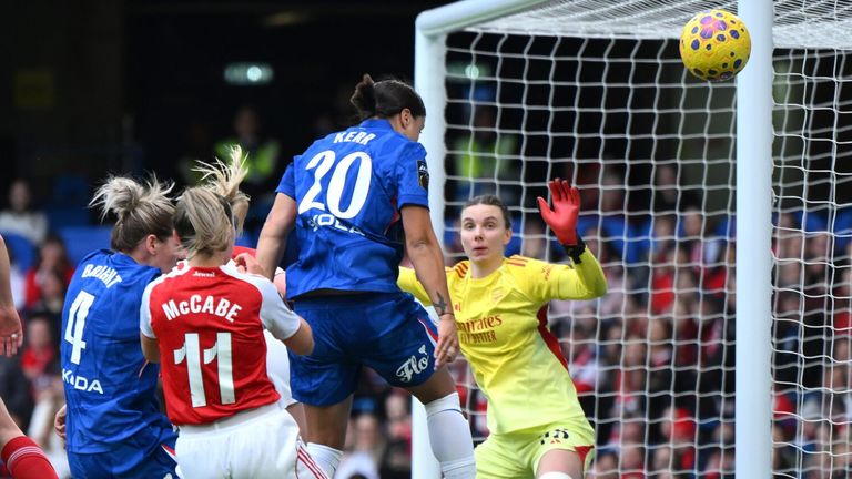 Sam Kerr heads wide against Arsenal