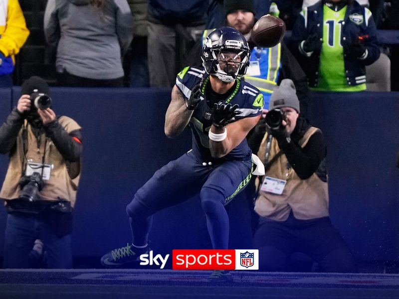 Los Angeles Rams @ Seattle Seahawks | A wide open Jaxon Smith