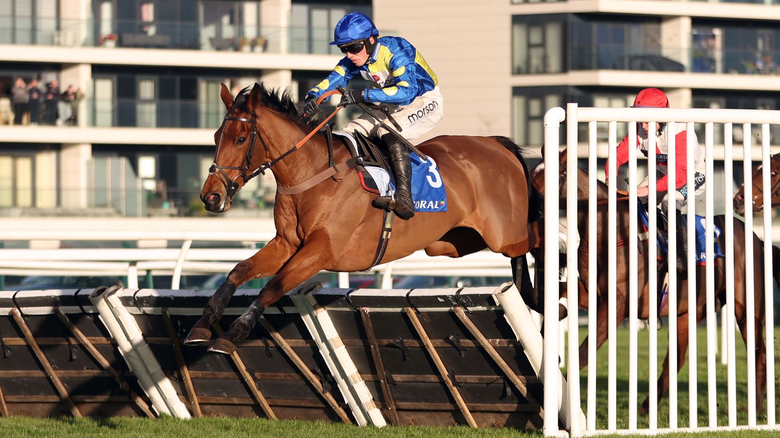 Newbury tips: Tutti Quanti fancied for William Hill Hurdle glory on Super Saturday