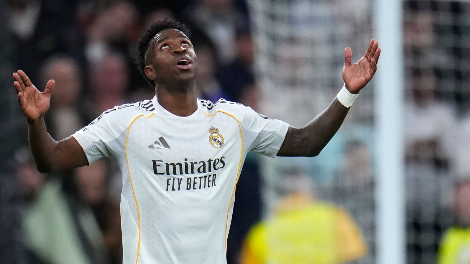 Real Madrid 2-1 Benfica (Agg 3-1): Vinicius Jnr the difference maker as Real make last 16