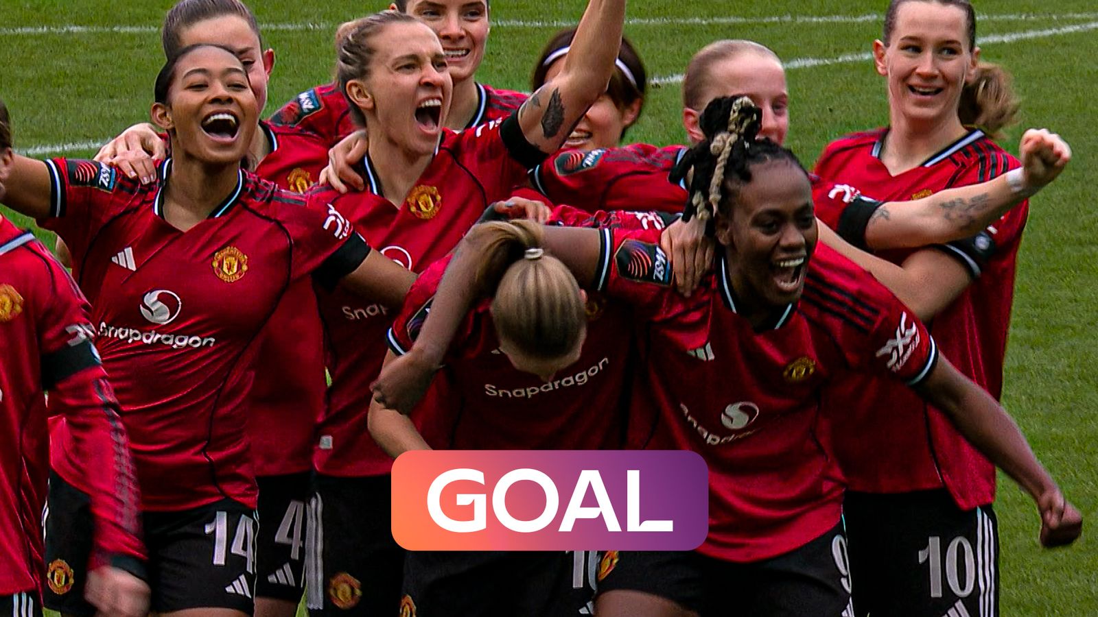 https://e0.365dm.com/26/02/1600x900/skysports-wsl-liverpool-manchester-united_7152126.jpg?20260201131406