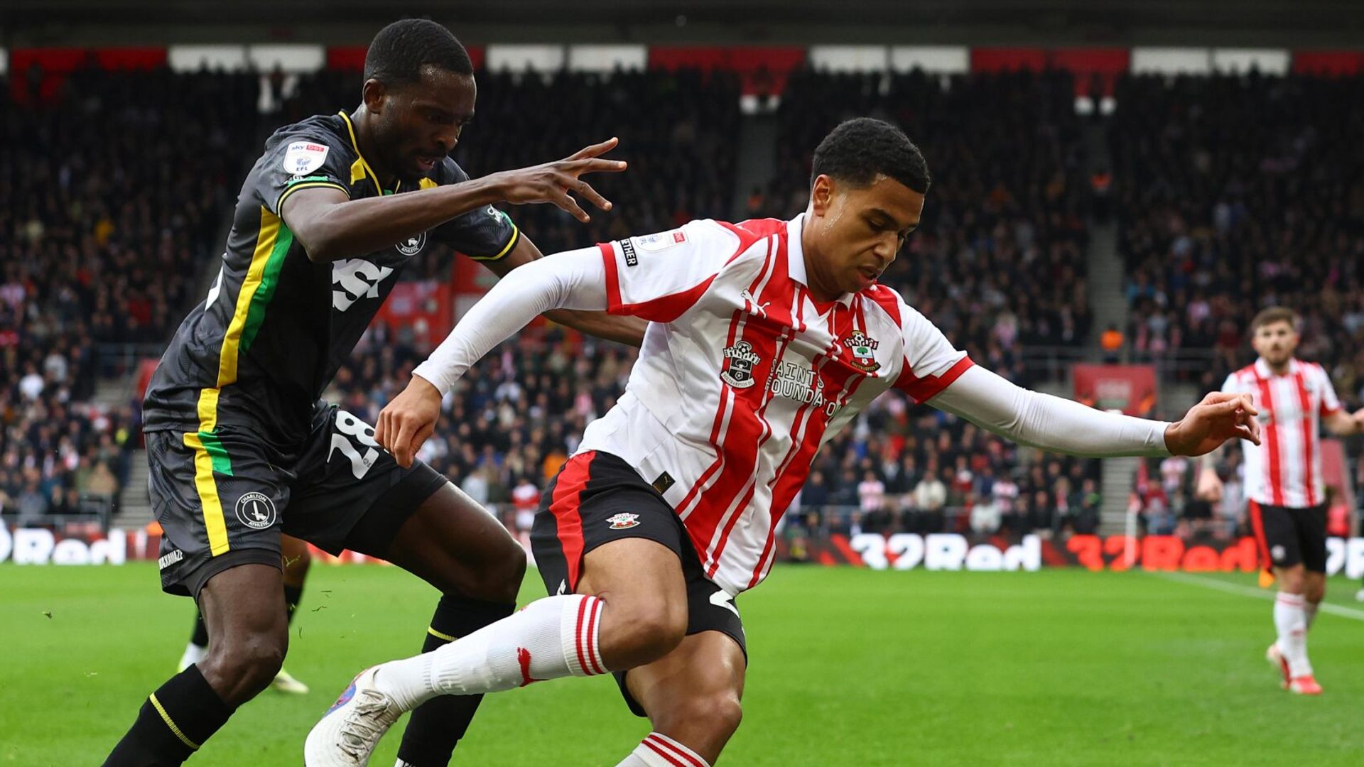 Charlton hit back to hold Southampton