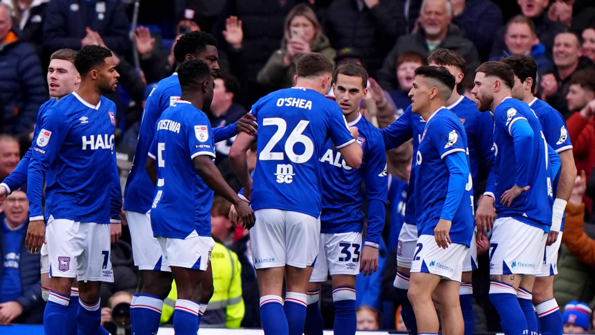 Ipswich ease past Swansea