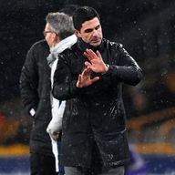 Mikel Arteta shows his frustration during Arsenal's 2-2 draw with Wolves