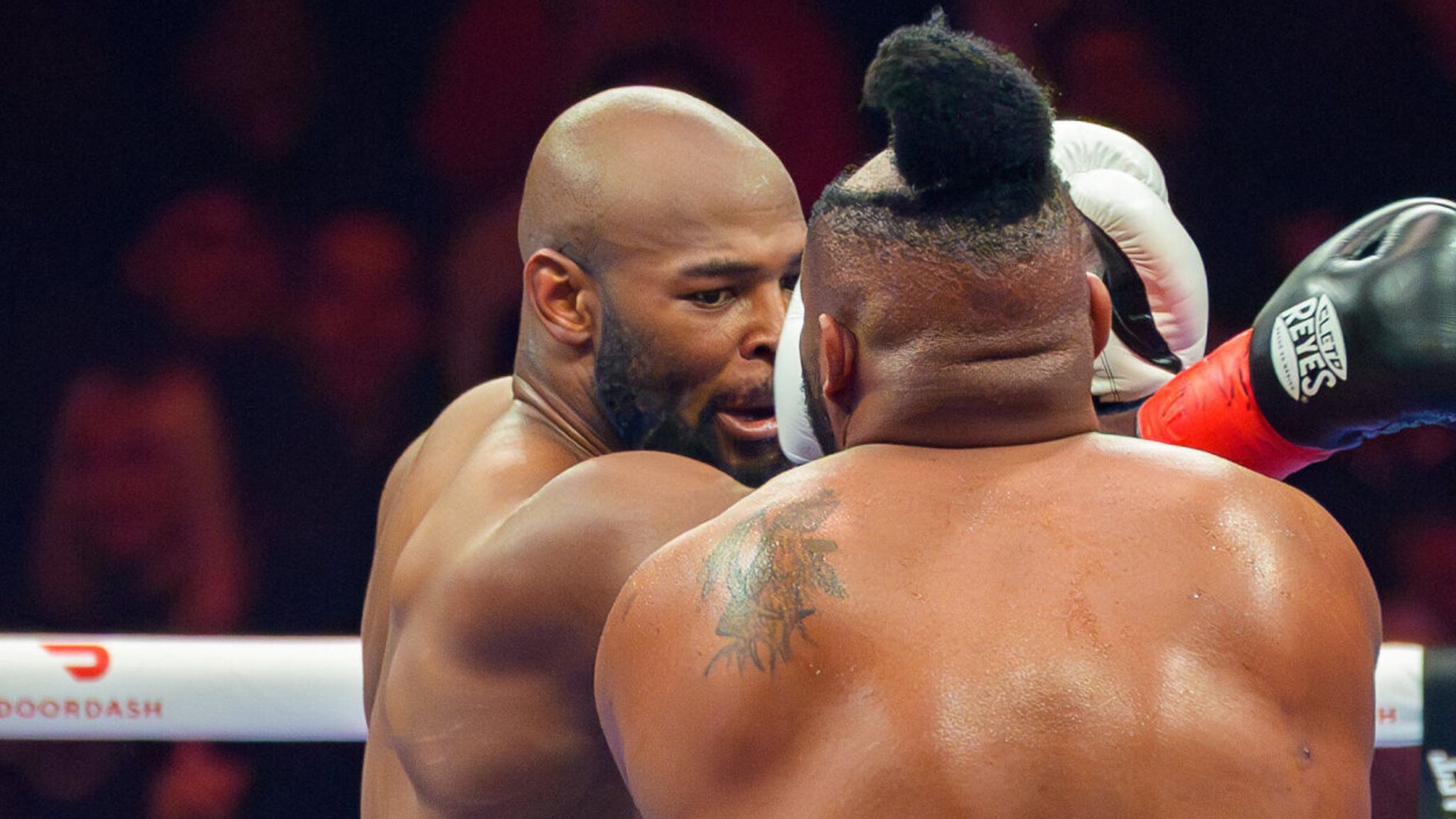 Kingsley Ibeh: 'Jarrell Miller's hair coming off, that threw me off too ...