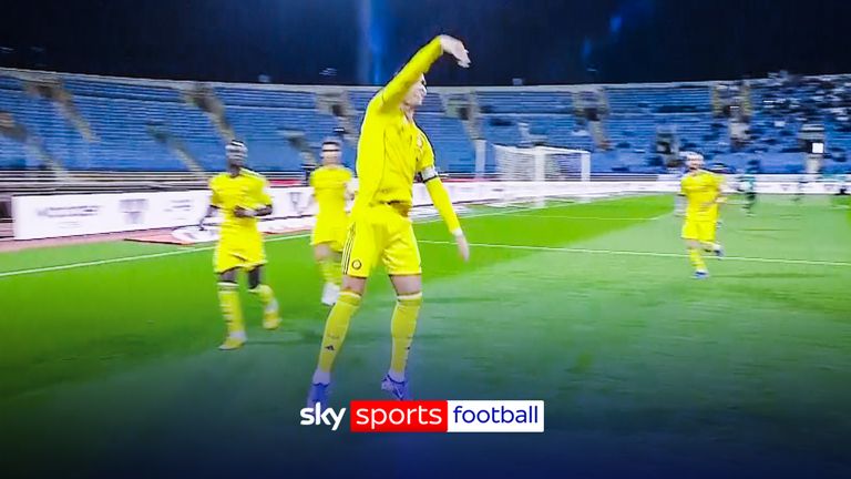 New celebration? | Is Ronaldo's slam dunk a dig at Neves?