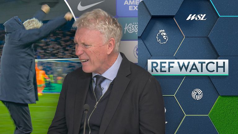 Was David Moyes harshly booked for celebration