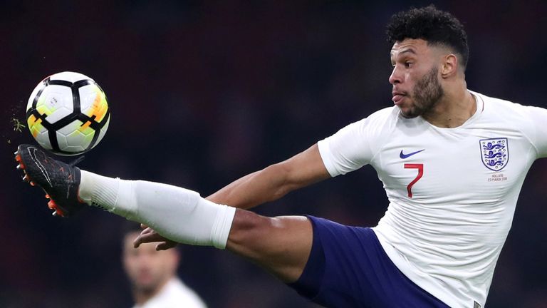 Alex Oxlade-Chamberlain tiene 35 partidos internacionales con Inglaterra