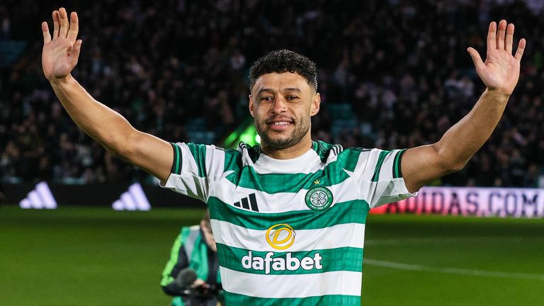 GLASGOW, SCOTLAND - FEBRUARY 07: Celtic unveil new signing Alex Oxlade-Chamberlain before a Scottish Gas Scottish Cup Fifth Round match between Celtic and Dundee at Celtic Park, on February 07, 2026, in Glasgow, Scotland. (Photo by Alan Harvey / SNS Group)