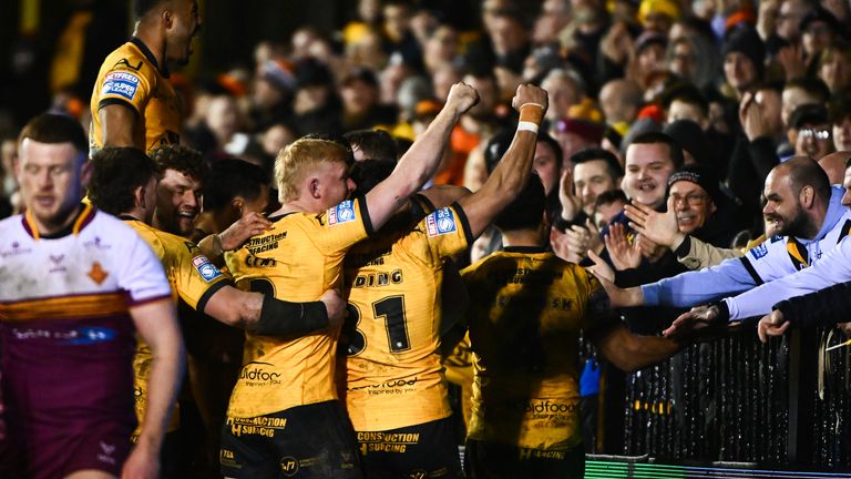 Castleford picked up their first win of the season in front of their home crowd