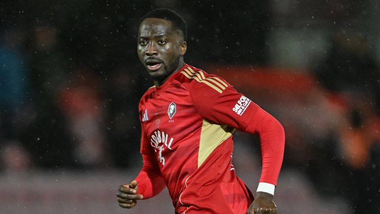 Dan Udoh marcou sete gols e sete assistências pelo Salford em 23 partidas na Sky Bet League Two até agora