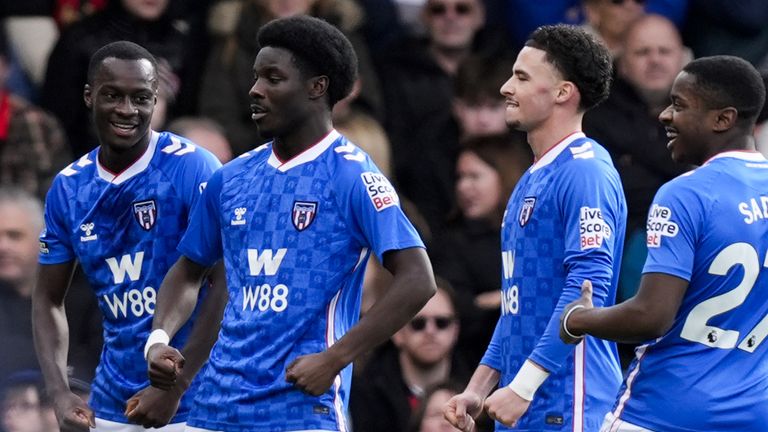 Sunderland's Eliezer Mayenda celebrates scoring the opening goal