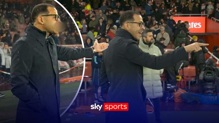 Chelsea boss Liam Rosenior was visibly annoyed by some of the Arsenal squad appearing to venture into his half during warm-ups before their Carabao Cup tie kicked off. 