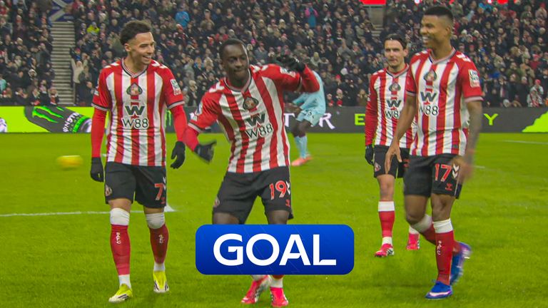 Habib Diarra scores for Sunderland vs Burnley