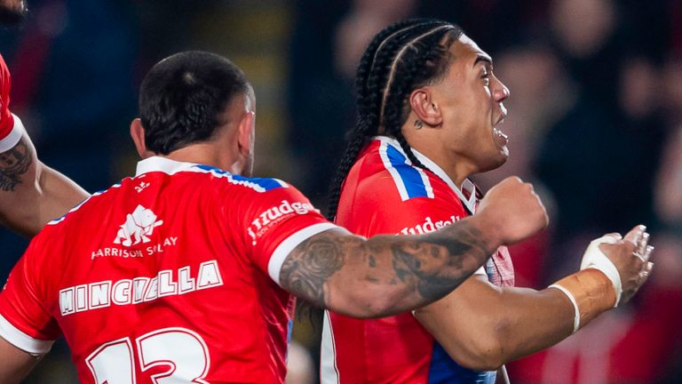 Picture by Allan McKenzie/SWpix.com - 19/02/2026 - Rugby League - World Club Challenge - Hull KR v Brisbane Broncos - MKM Stadium, Kingston upon Hull, England - Hull KR's Tom Amone scores a try against Brisbane.
